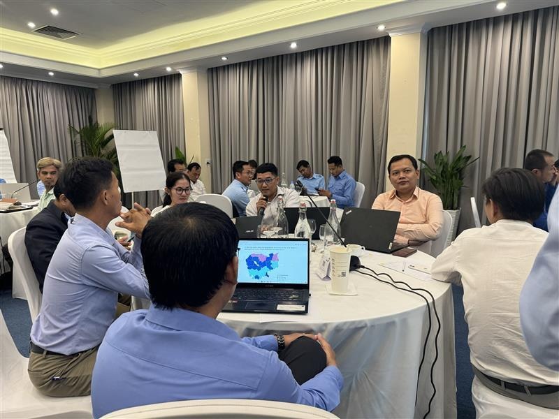 Officials from the Ministry of Education, Youth and Sport during a Climate Smart Education Systems Initiative workshop in Phnom Penh, Cambodia, in September 2024. Credit: Yi Shi/IIEP-UNESCO