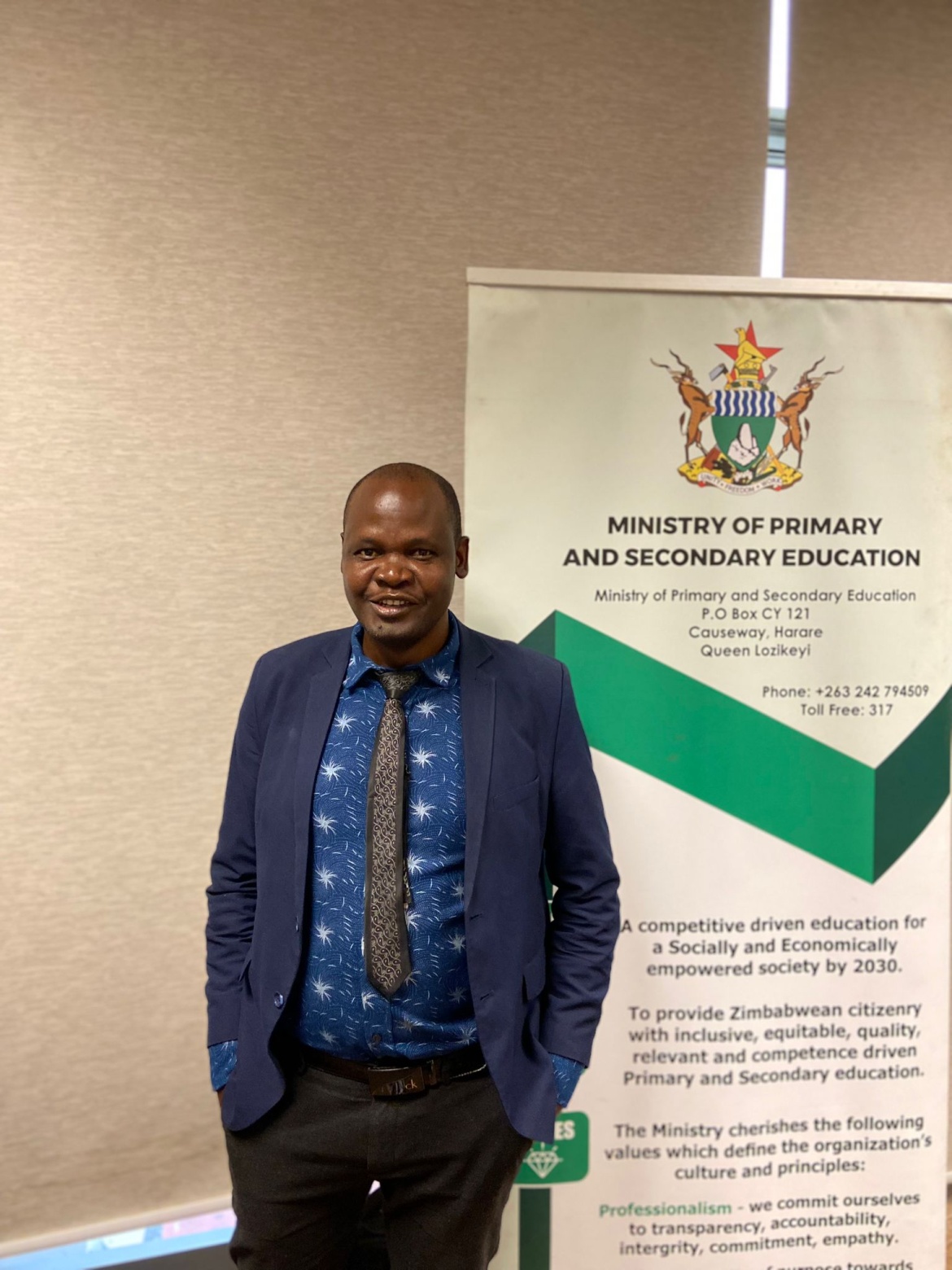 Samulo Mutale, an Education Research Officer in Zimbabwe’s Ministry of Primary and Secondary Education, pictured during an October 2024 workshop in Harare, Zimbabwe. Credit: Diogo Amaro/IIEP-UNESCO