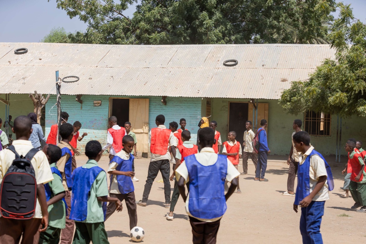 Students at Eltaka Safe Learning Space participate in sports activities during the mid-morning break, Kassala State, Sudan. Credit: UNICEF/UNI675758/Elfatih